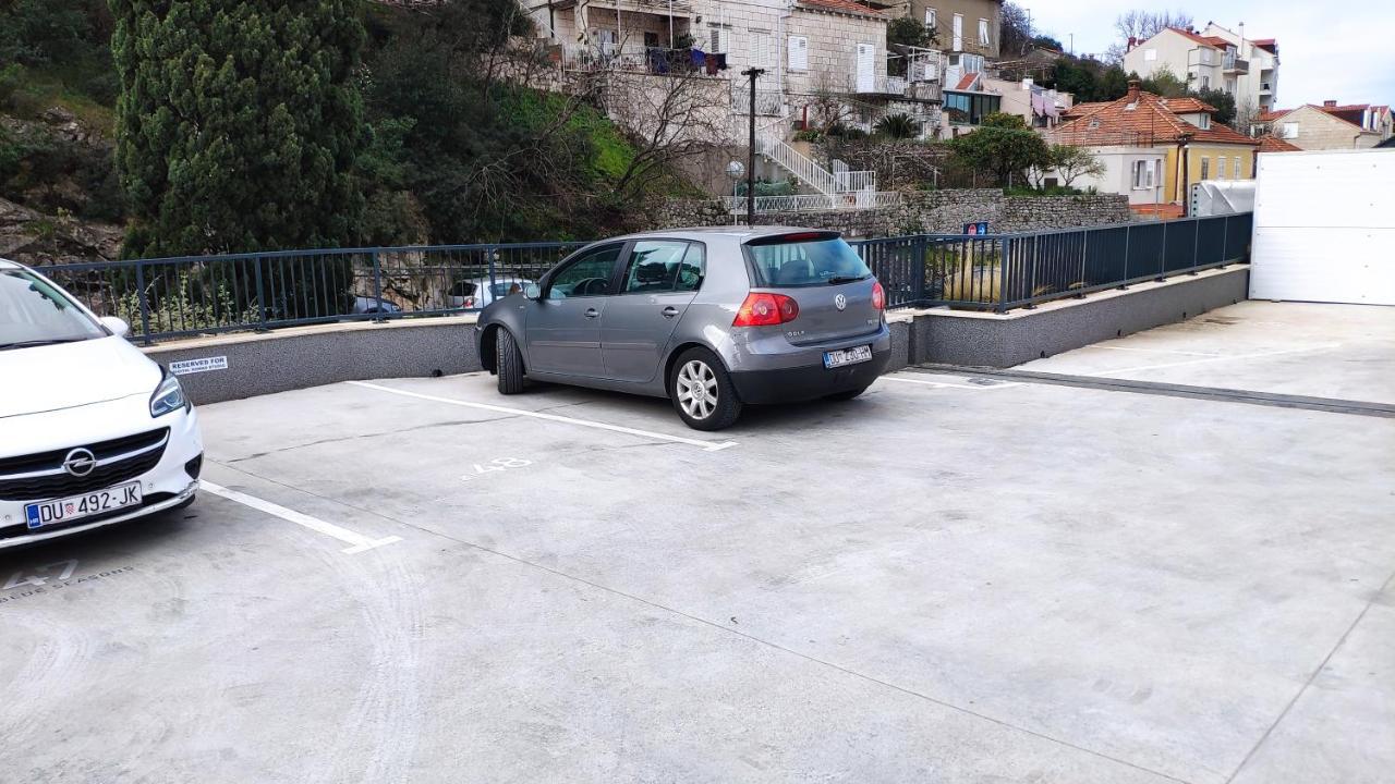 דירות Nomad Dubrovnik + Free Parking מראה חיצוני תמונה